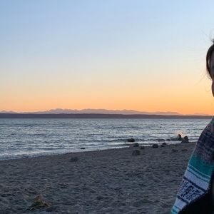 Meet your Posher, Jadin